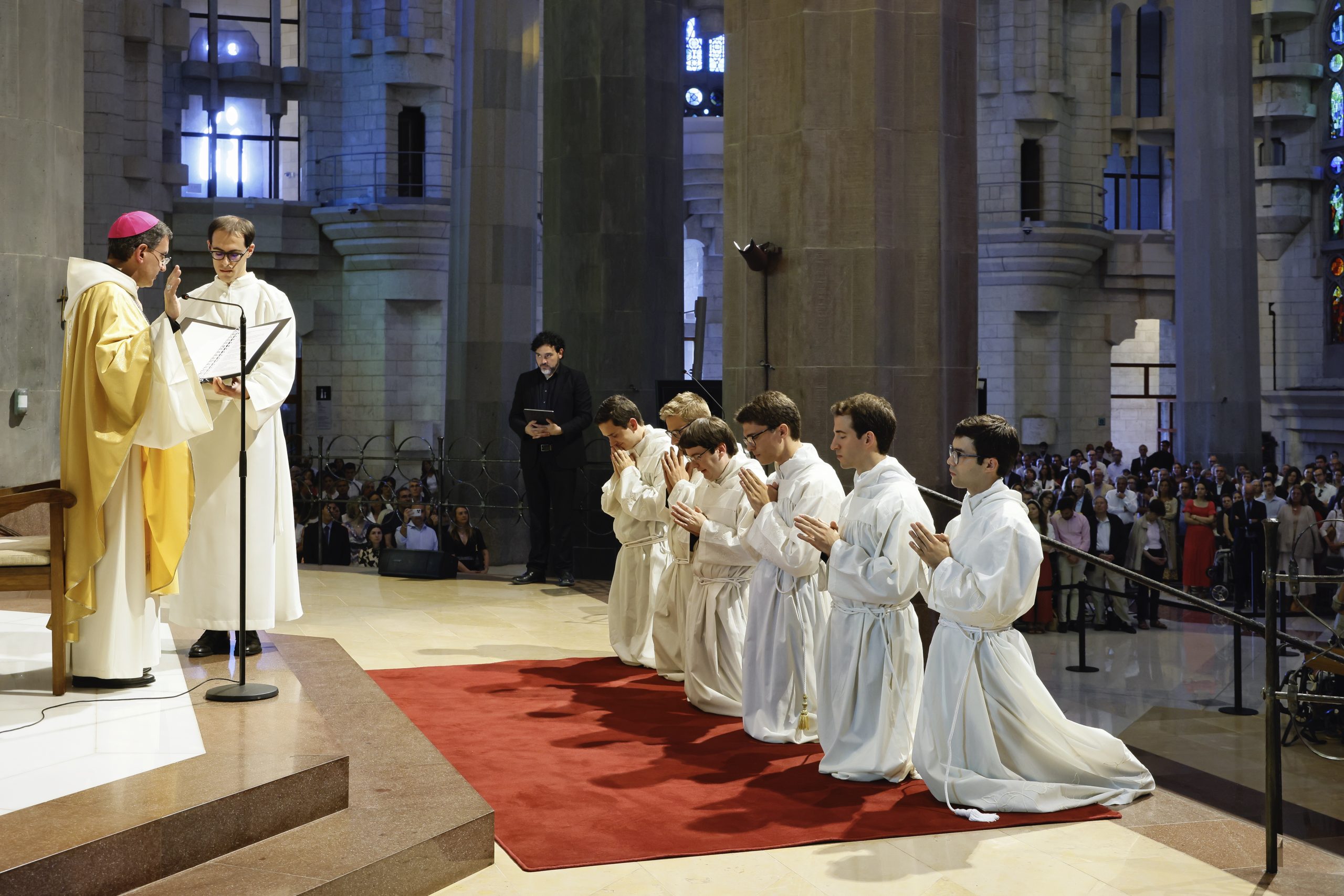 sagrada-familia-ordenacions-diaconals-01