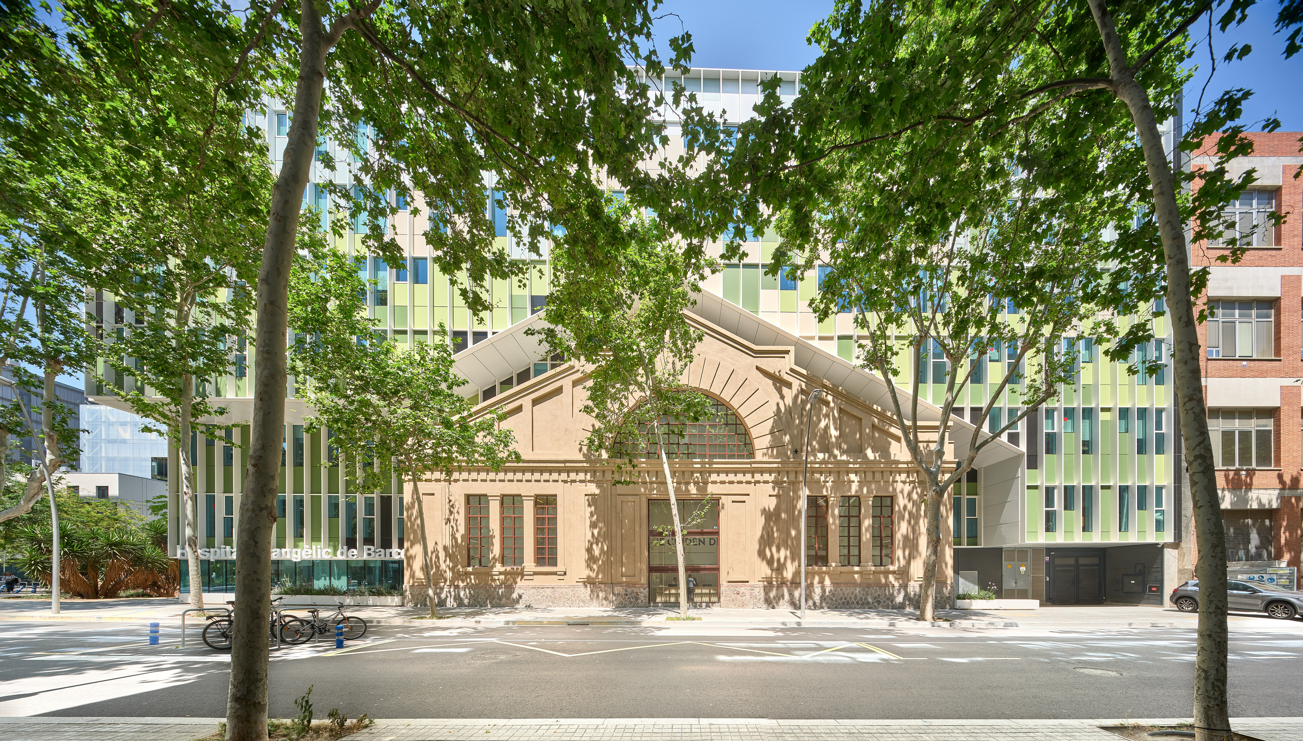 hospital-evangelic-inauguracio-poblenou-01