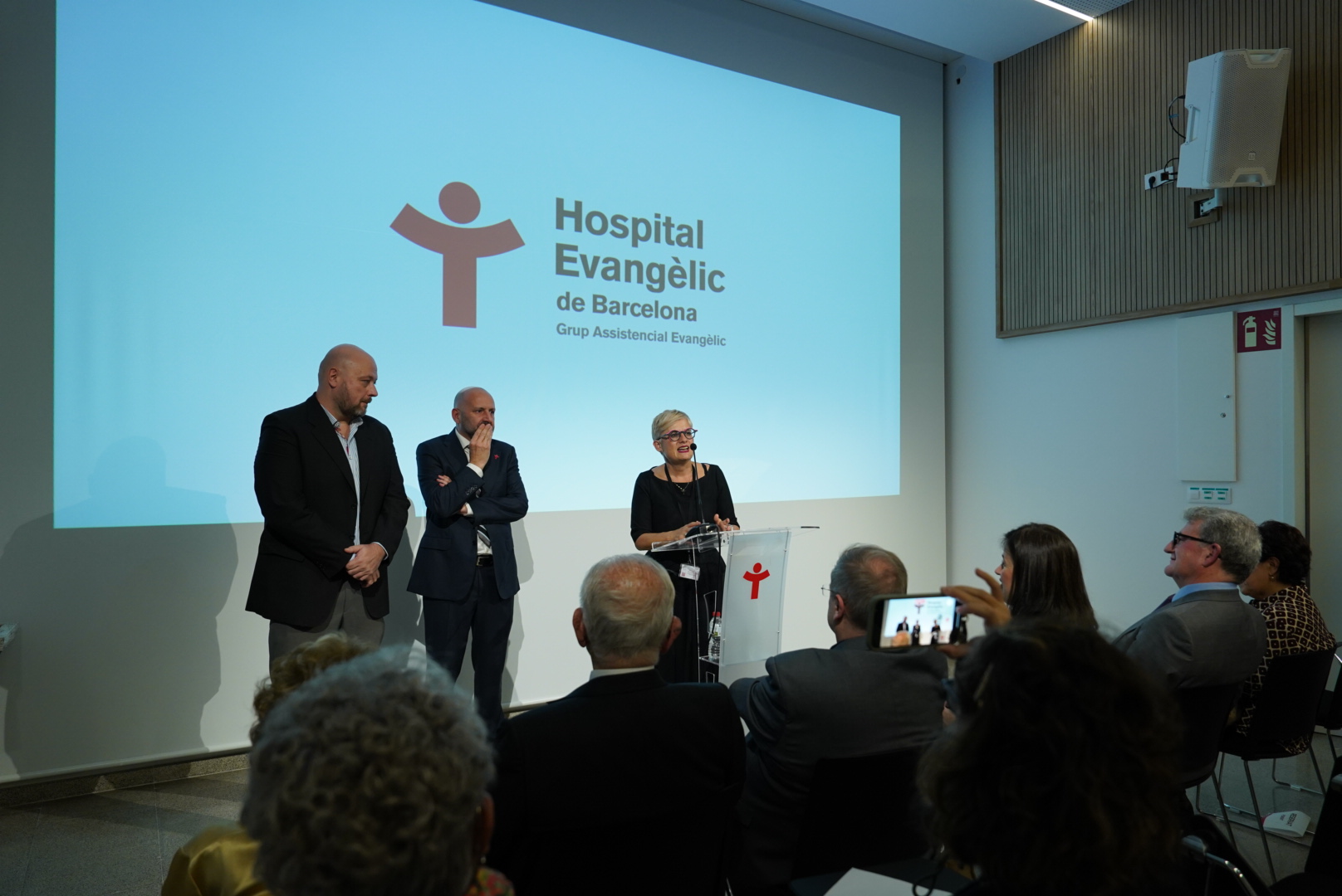 hospital-evangelic-inauguracio-poblenou-10