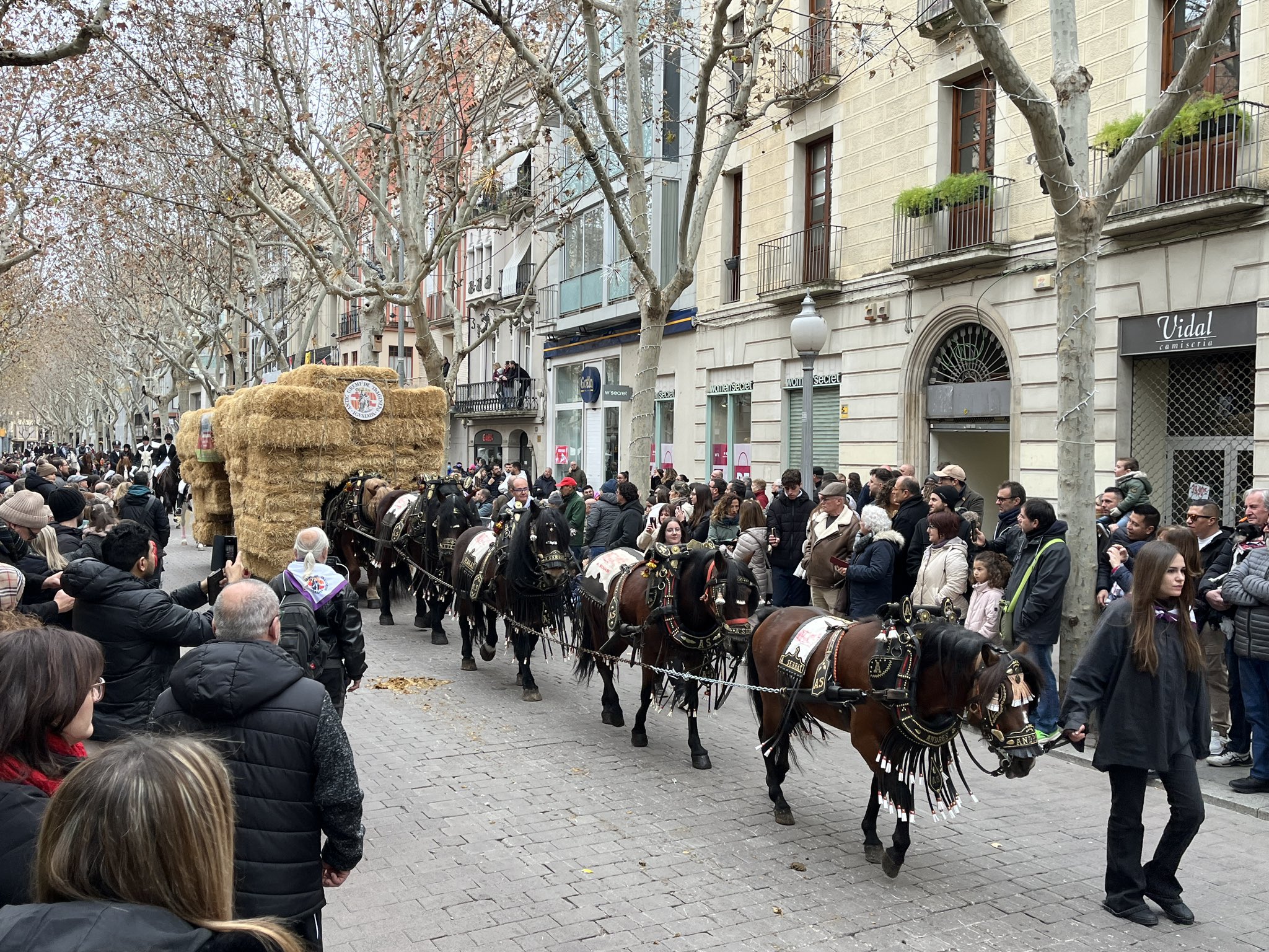 tres-tombs-sant-antoni-abat-05