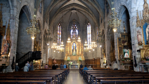 Vespres solemnes de la Mare de Déu de la Mercè.