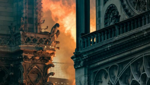 Un any després de l’incendi, la catedral de Notre-Dame segueix penjant d’un fil