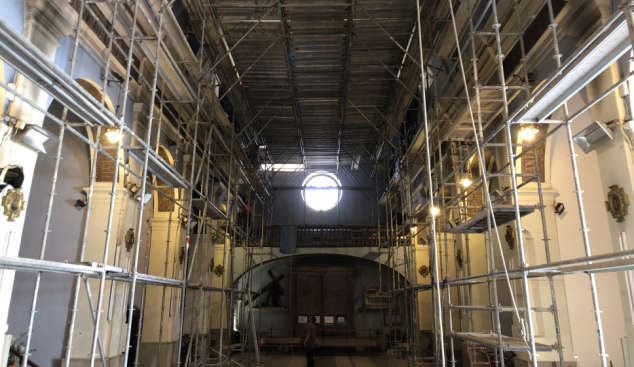 Segona fase de les obres de restauració de la coberta de l'església d'Almacelles