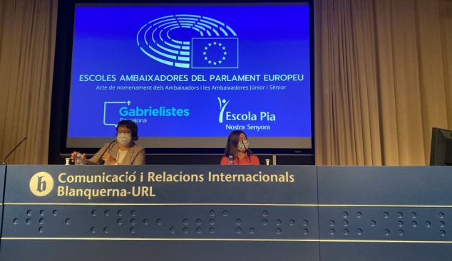 Les escoles ambaixadores del Parlament Europeu recullen les seves acreditacions