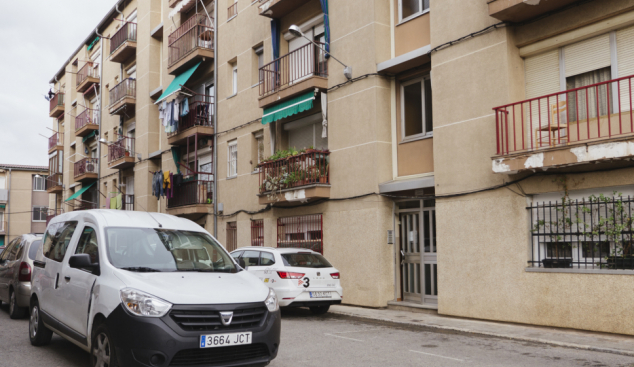 Càritas Girona denuncia els talls de llum al barri de la Font de la Pólvora