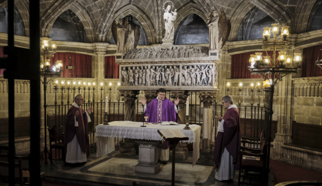 La Catedral de Barcelona posa en marxa la iniciativa #EncénLaTevaEspelma 