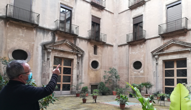 Sant Felip Neri no és tot façana