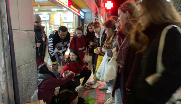 FEDAC Manresa mobilitza els joves: “per Nadal, un gest”