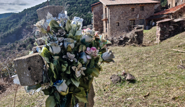 Veïns del Pallars demanen protegir els cementiris de pobles abandonats