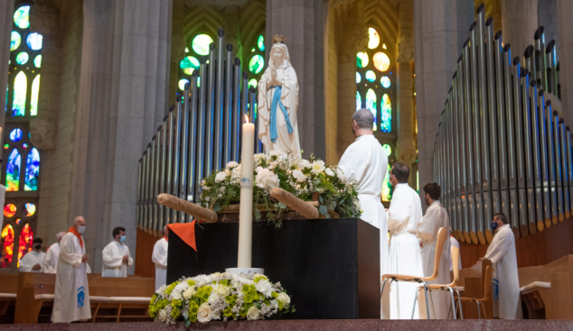 L'Hospitalitat de Lourdes aplega més de 900 persones a la Sagrada Família