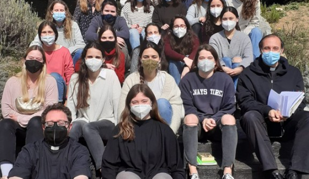 Recés per a noies al bisbat de Terrassa