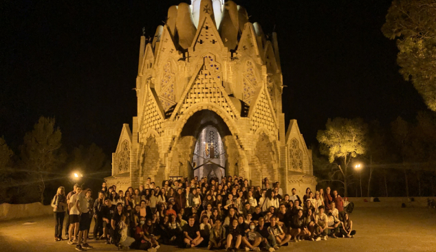 La vetlla de pregària d'Església Jove de Tarragona reuneix més de 150 persones