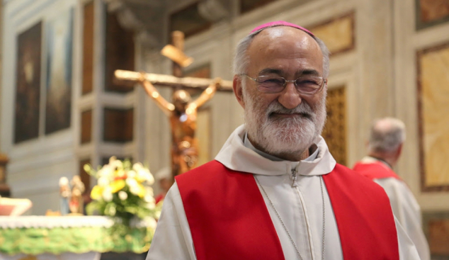 El cardenal Cristóbal López inaugura la Tribuna Joan Carrera