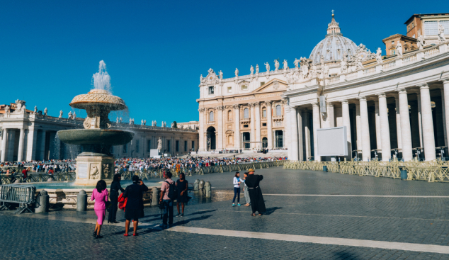 El megàfon del Vaticà, una eina essencial en la campanya de vacunació 